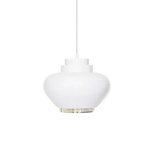 A333 Turnip Lámpara Colgante Blanco/Latón – Artek